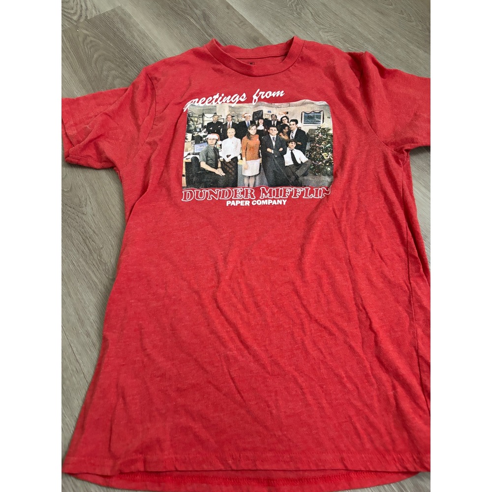 The Office Dunder Mifflin Christmas T-Shirt Red Ripple Junction Mens Medium